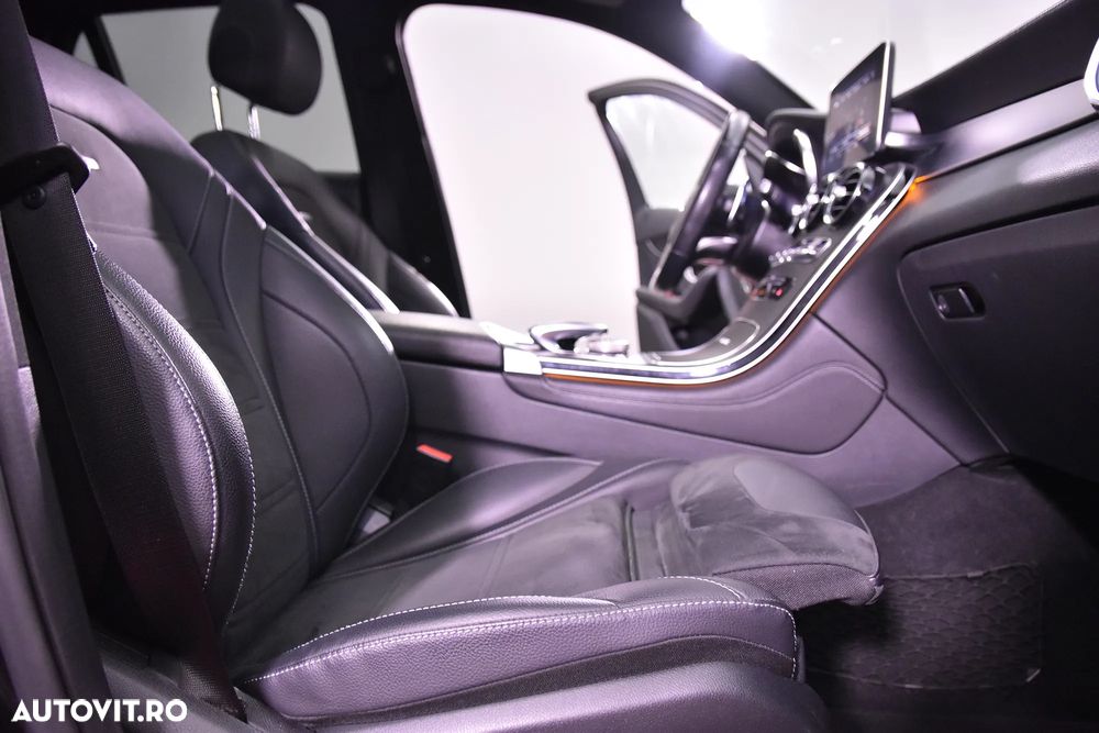 Mercedes-Benz GLC 63 AMG 4MATIC - 11