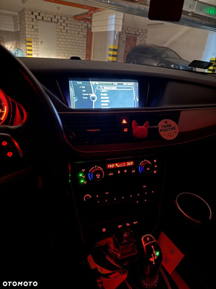 BMW X1 xDrive18d - 16