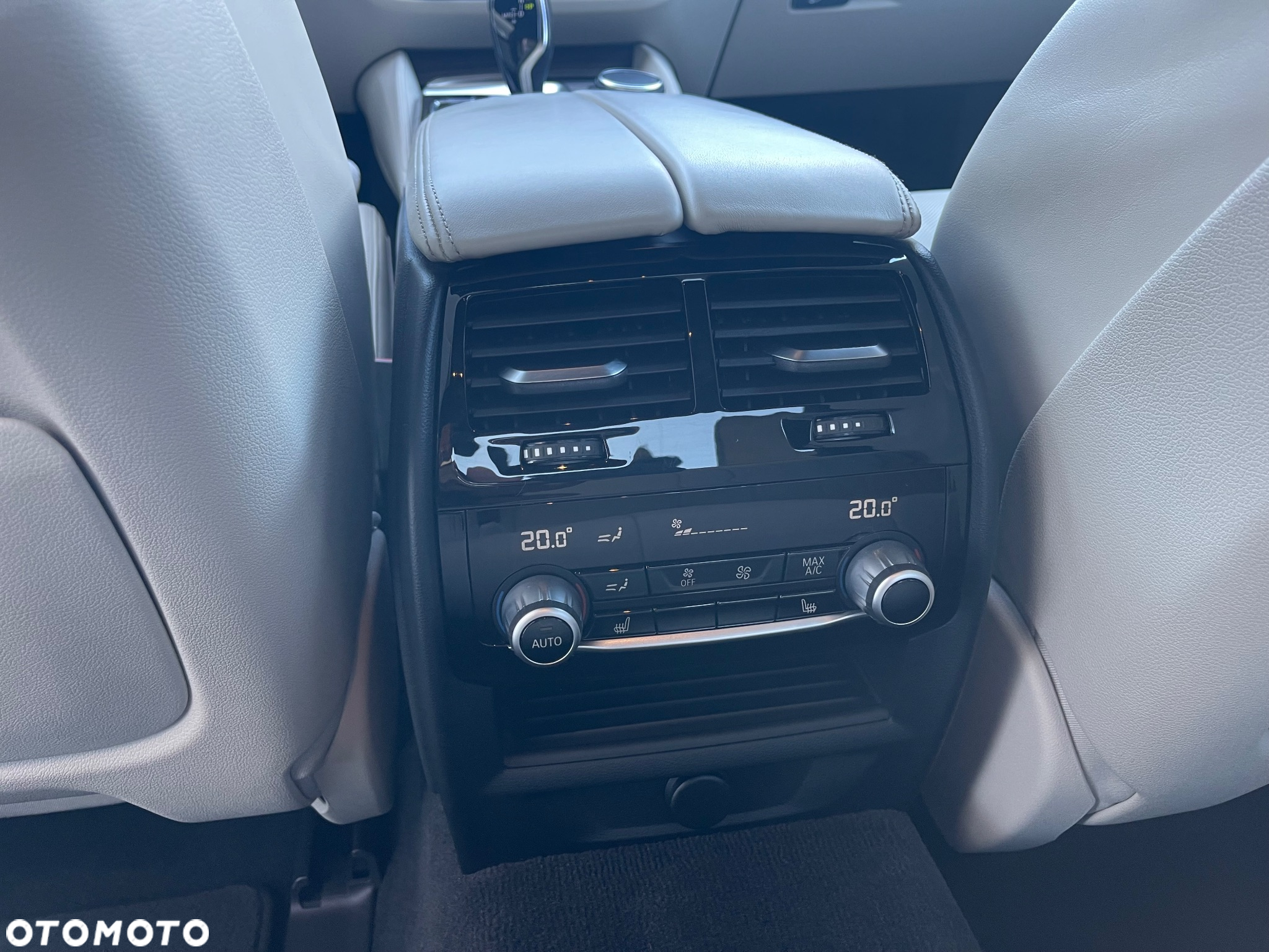 BMW Seria 5 520d xDrive Luxury Line - 14