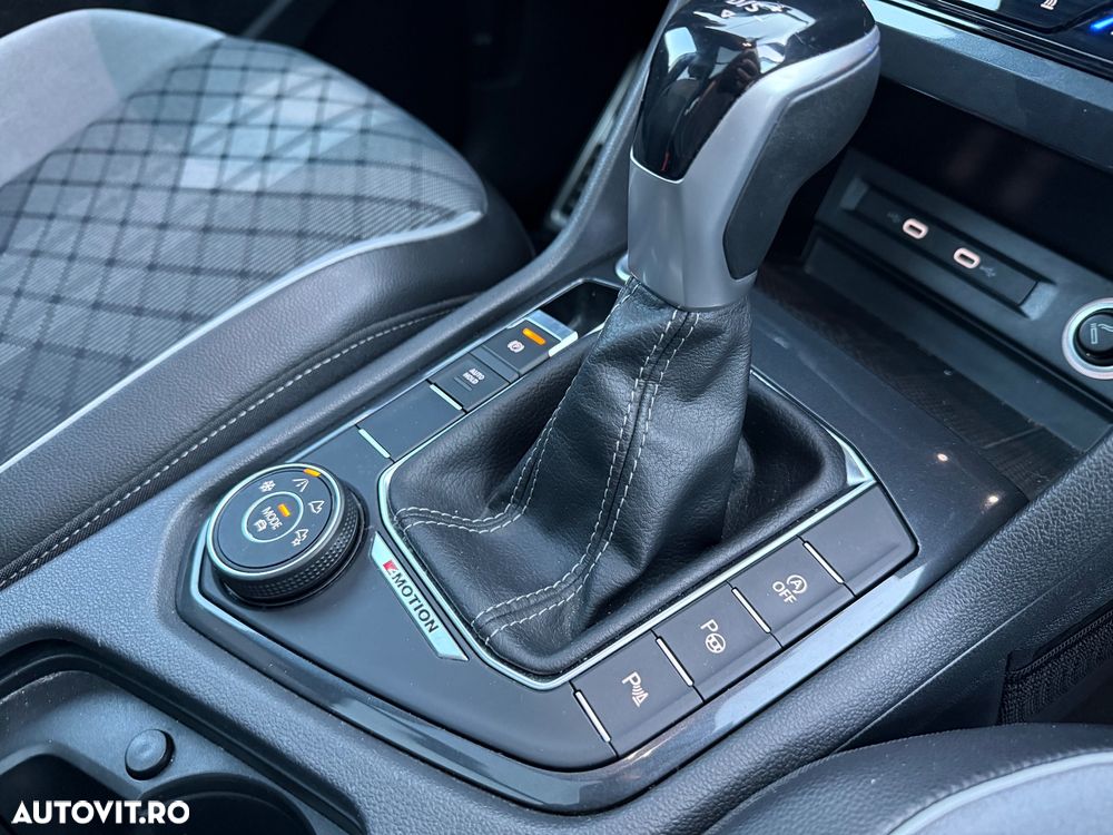 Volkswagen Tiguan 2.0 TDI SCR 4MOTION DSG R-Line - 25