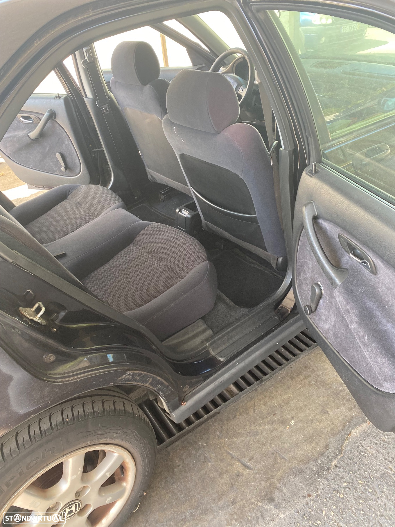 Honda Civic 1.4i - 12