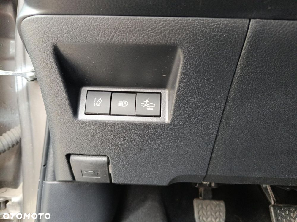 Toyota Yaris - 18