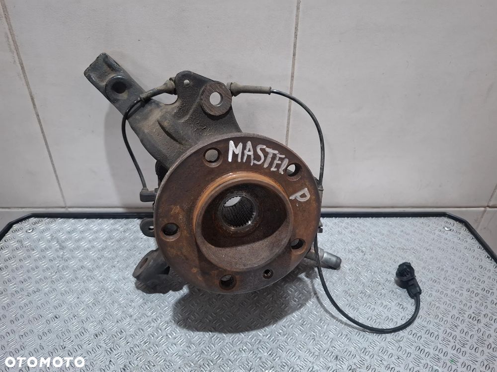 Zwrotnica prawy przód Renault Master III 2018 rok 2,3dci - 1