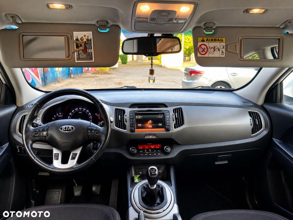 Kia Sportage 1.7 CRDI 2WD Dream-Team Edition - 17