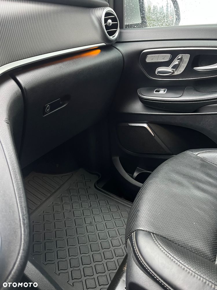 Mercedes-Benz Klasa V 250 d 4-Matic Avantgarde 7G-Tronic (długi) - 28