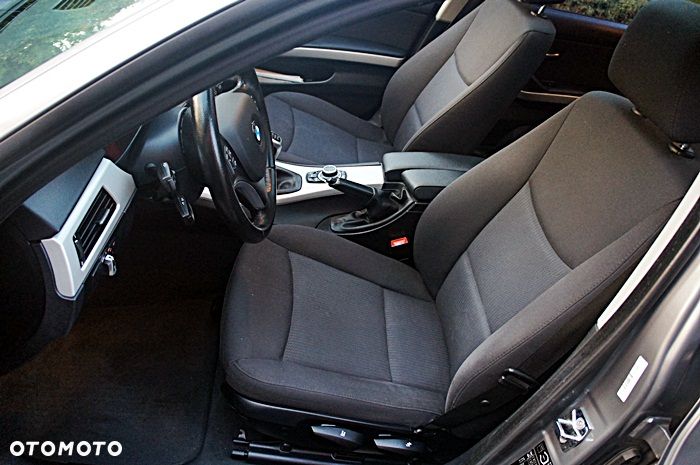 BMW Seria 3 320d DPF - 16