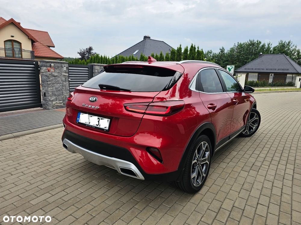 Kia XCeed 1.4 T-GDI L Business Line - 4