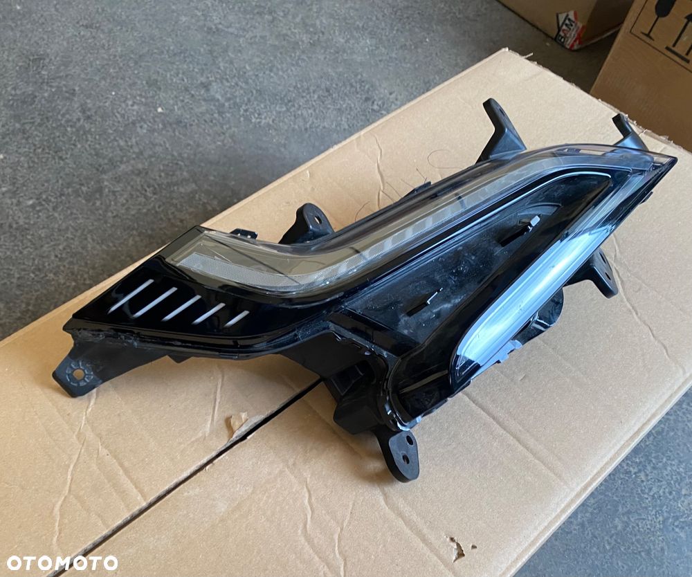 RENAULT MEGANE V 5 E-TECH LAMPA DRL PRAWA PRAWY PRZÓD ŚWIATŁO DO JAZDY DZIENNEJ  LEDOWY led w zderzak przedni 266009083R Wwa - 5
