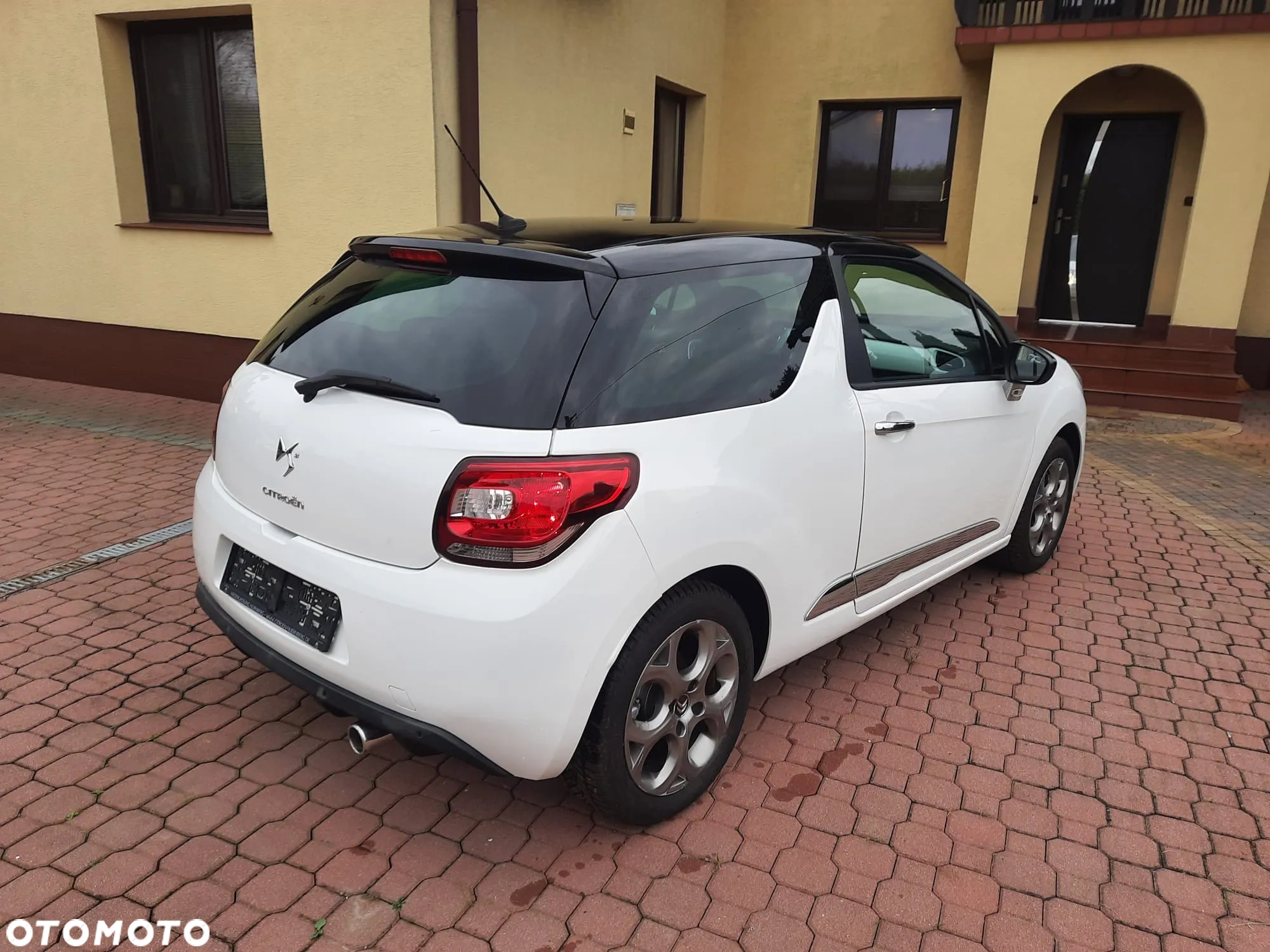 Citroën DS3 1.6 VTi SoChic - 3