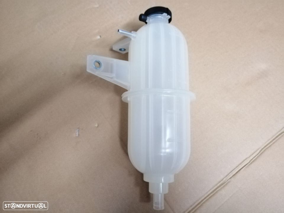 Vaso de expansão Toyota Hilux Kun25 Kun15 NOVO - 1