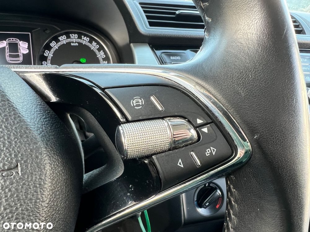 Skoda Fabia 1.0 TSI Style Color DSG - 20