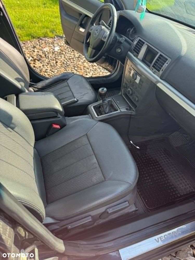 Opel Vectra 1.9 CDTI Cosmo - 10
