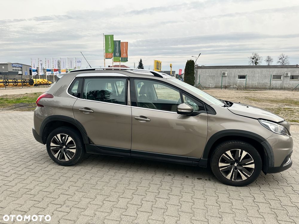 Peugeot 2008 BlueHDi 100 STOP & START Allure - 6