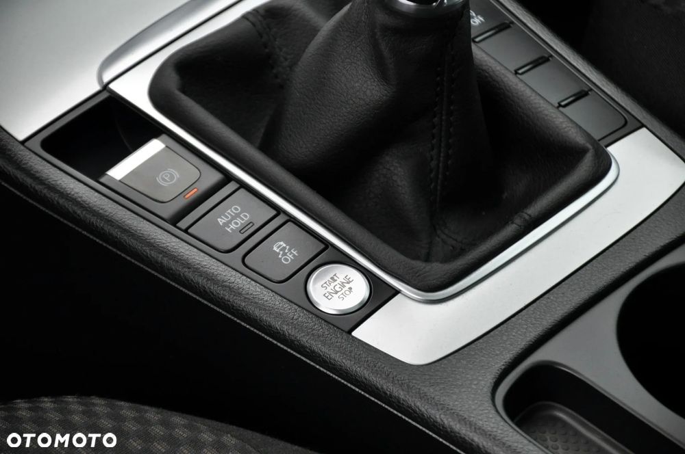 Volkswagen Passat Variant 1.6 TDI BlueMotion - 35