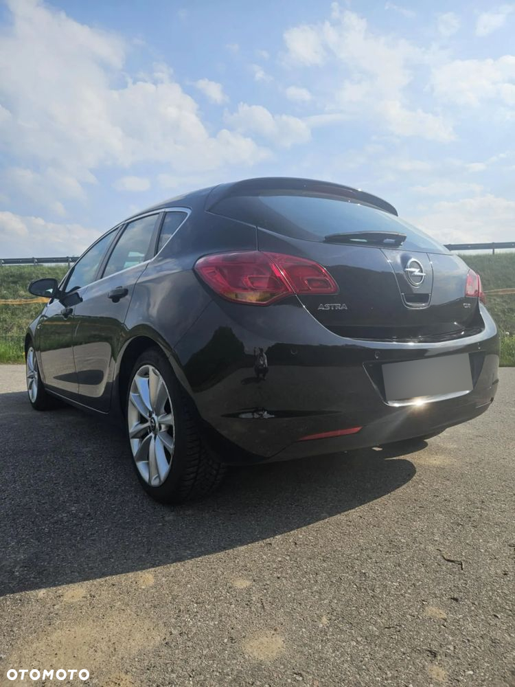 Opel Astra III 1.7 CDTI Cosmo - 6