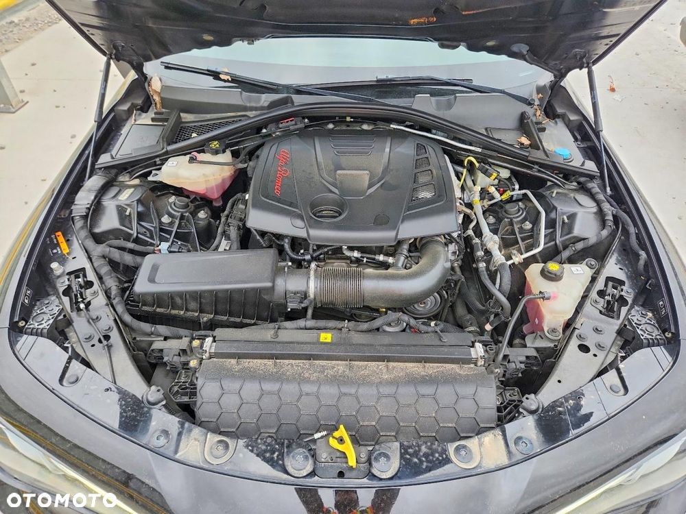 Alfa Romeo Giulia 2.0 Turbo Veloce TI Q4 - 14