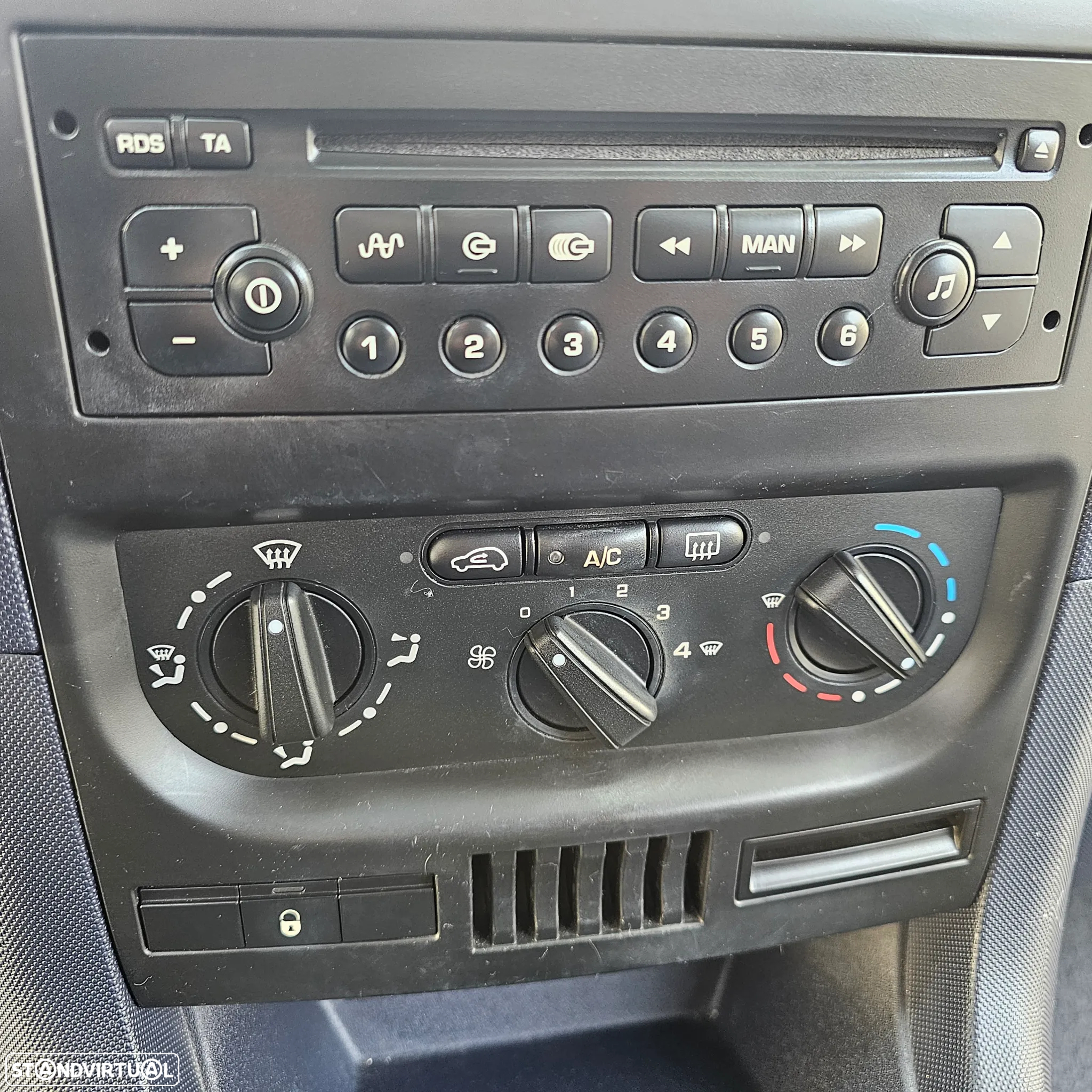 Peugeot 1007 1.4 HDi Sporty - 21