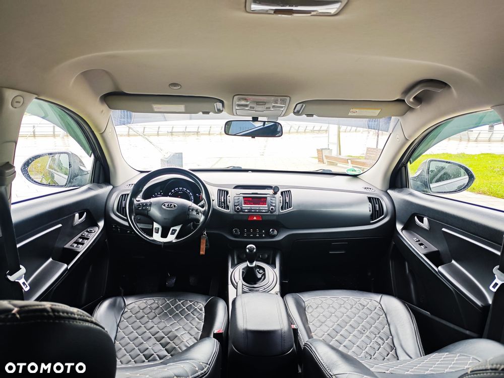 Kia Sportage 1.7 CRDI 2WD ISG Dream-Team Edition - 28