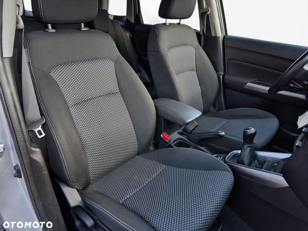 Suzuki Vitara 1.0 Boosterjet Premium 4WD - 12
