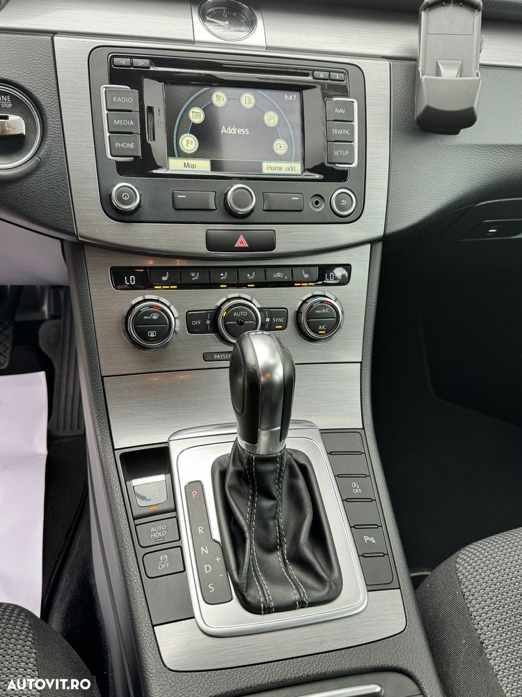 Volkswagen Passat Variant 2.0 TDI Blue TDI DSG Comfortline - 8