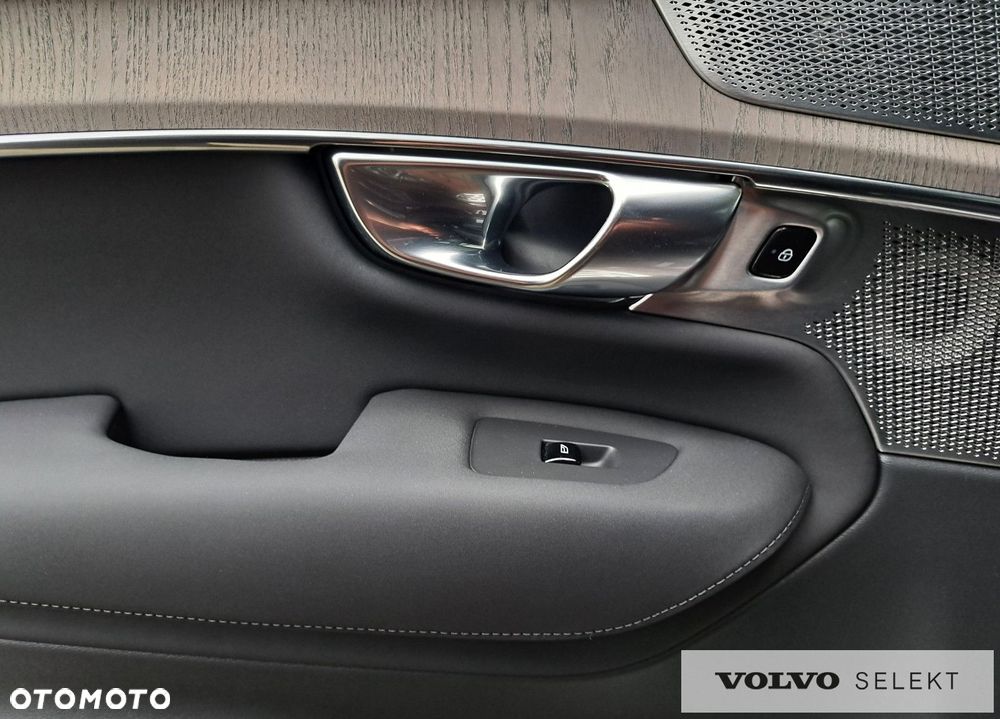 Volvo XC 90 - 33