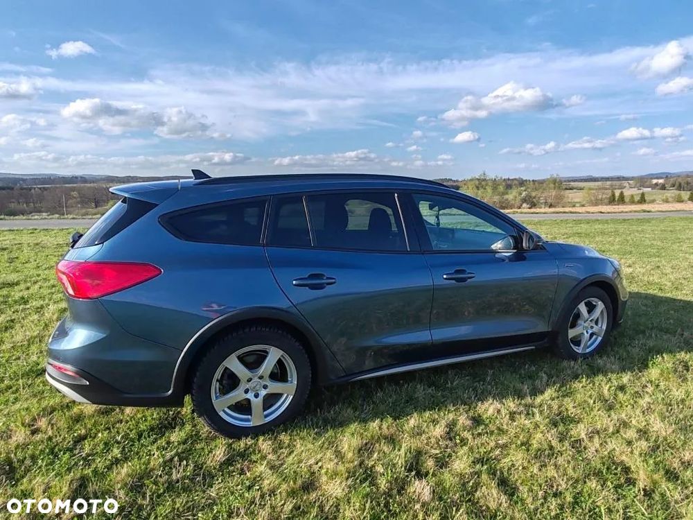 Ford Focus 2.0 EcoBlue Active Business - 17