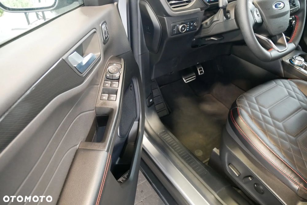 Ford Escape - 22