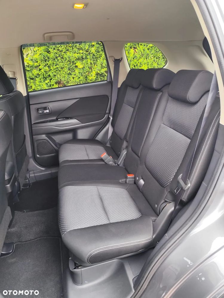 Mitsubishi Outlander 2.0 2WD CVT Edition - 22