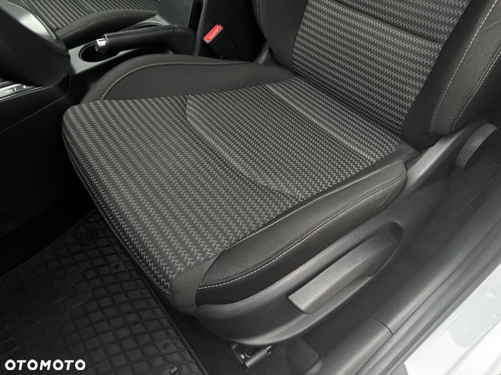 Kia Ceed 1.5 T-GDI M - 12