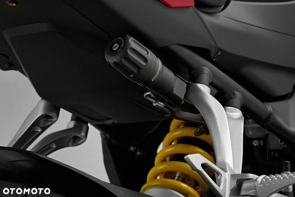 QJMOTOR SRK 800RR - 9