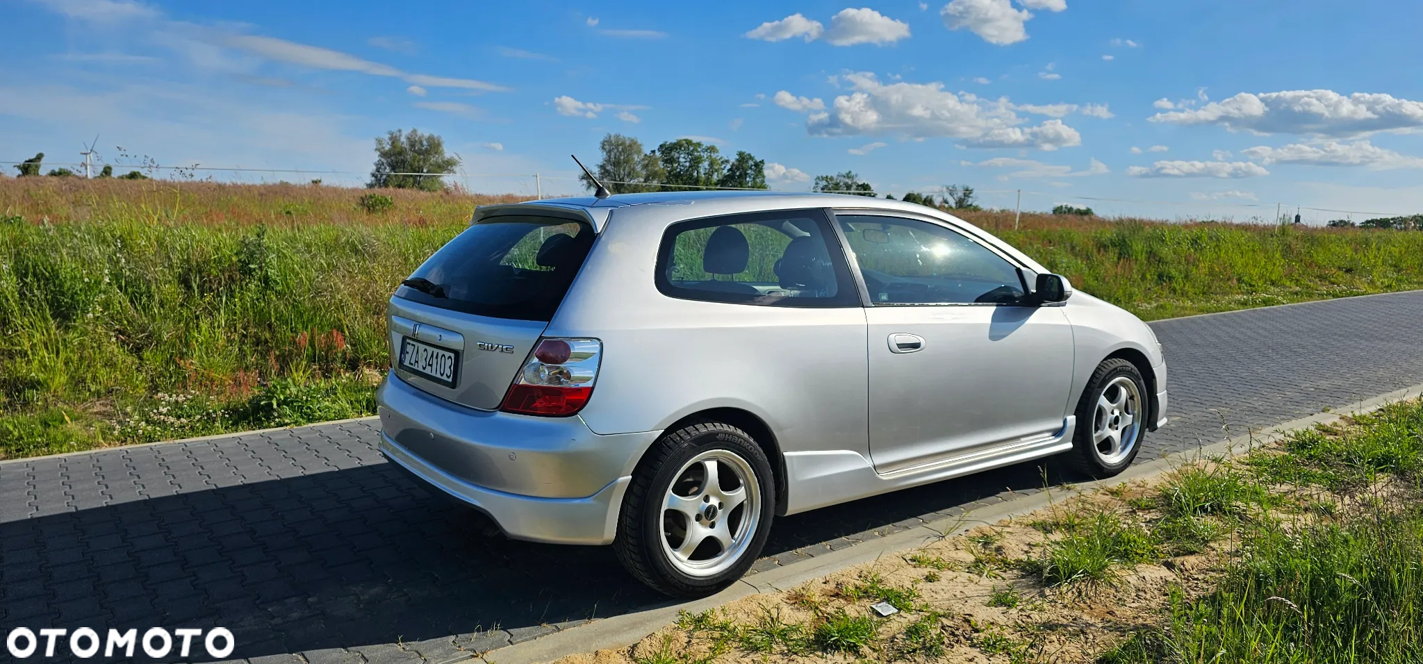 Honda Civic 1.4i S - 4