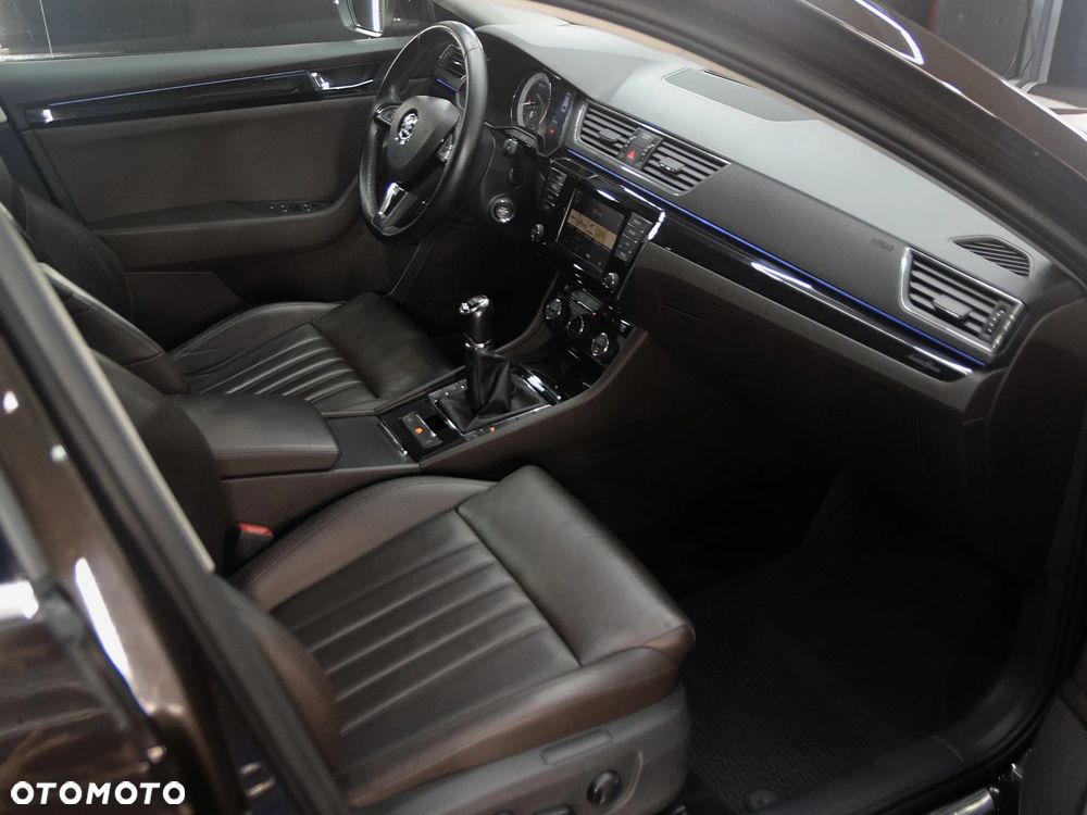 Skoda Superb 1.8 TSI L&K - 8