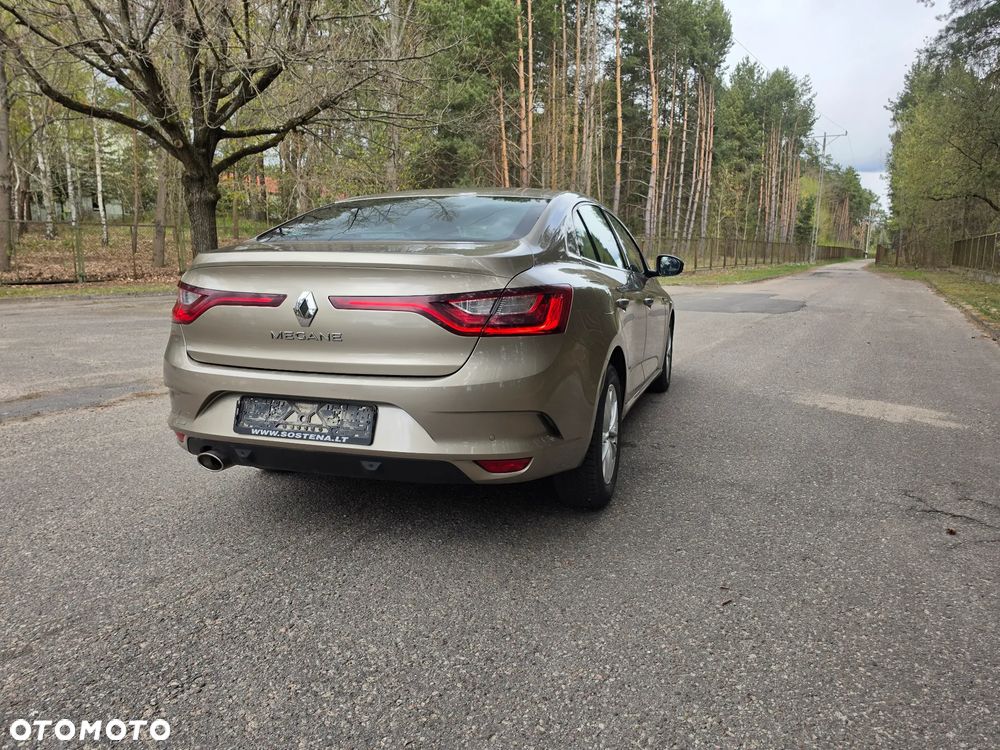 Renault Megane 1.6 SCe Business - 12