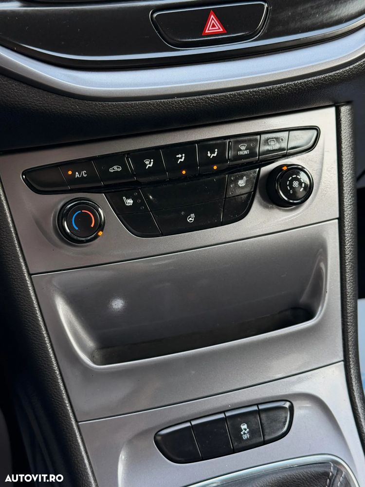 Opel Astra 1.6 CDTI ECOTEC ECOFlex Start/Stop Dynamic - 21