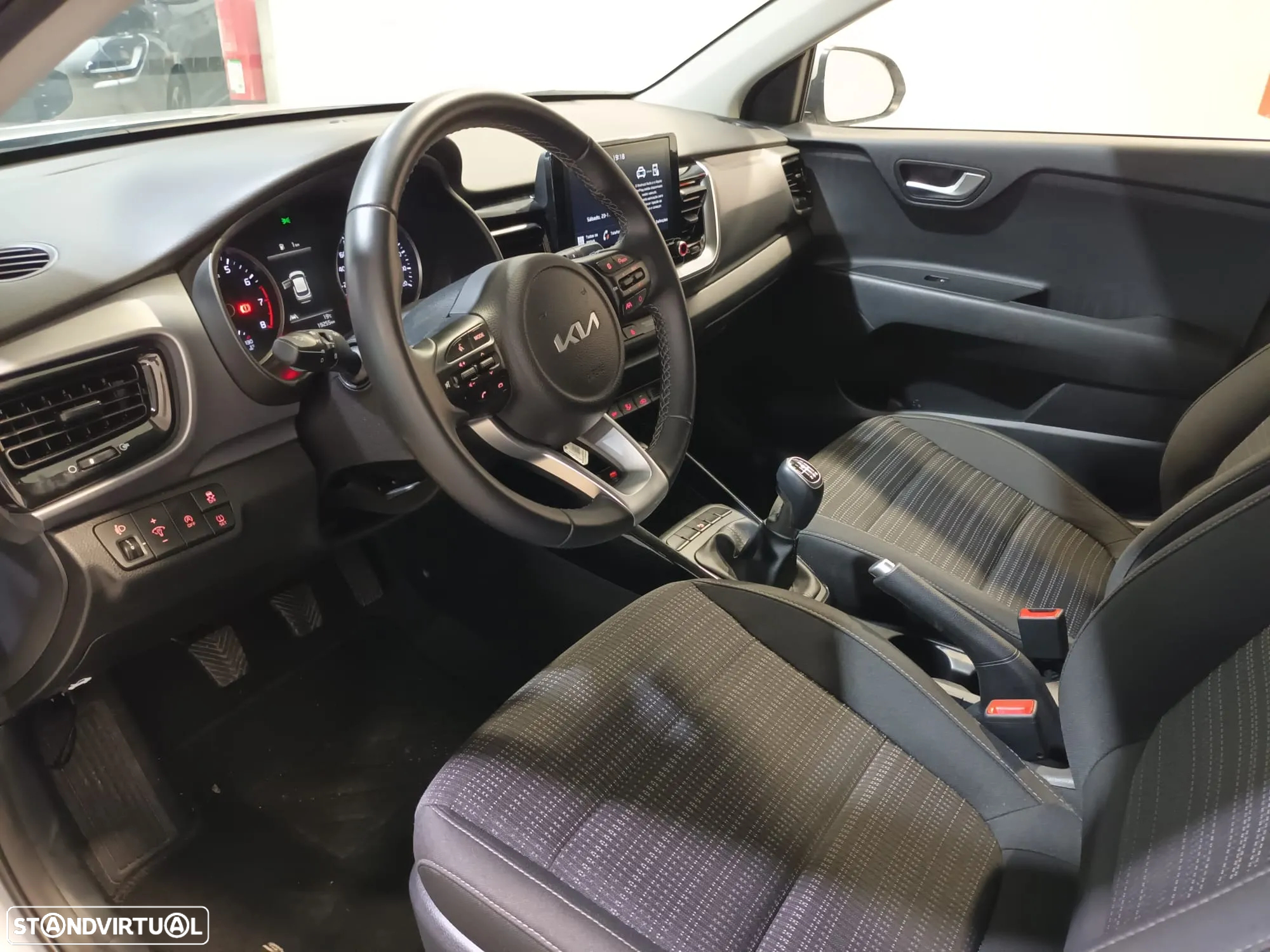 Kia Stonic 1.0 T-GDI Drive - 10