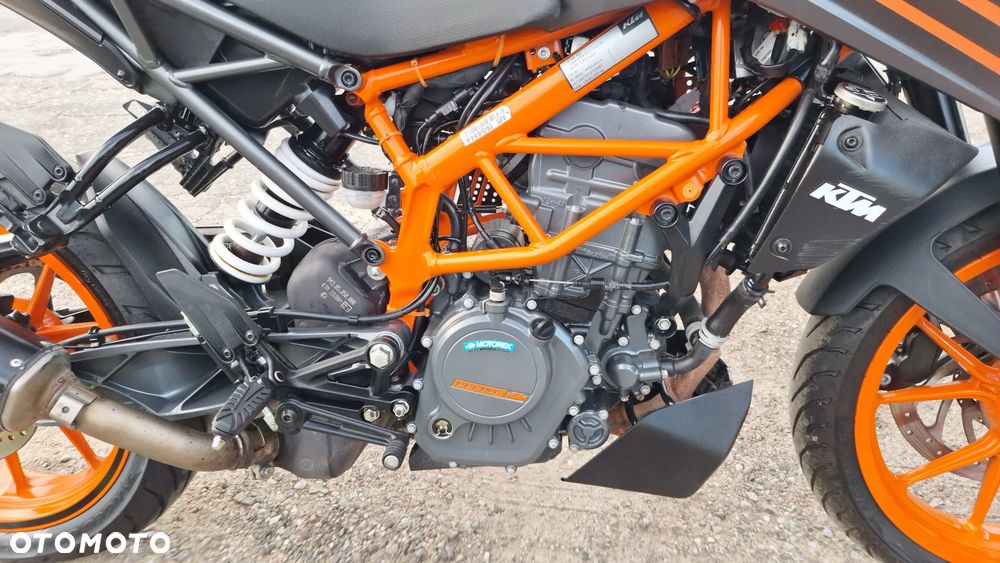 KTM Duke 125 - 36