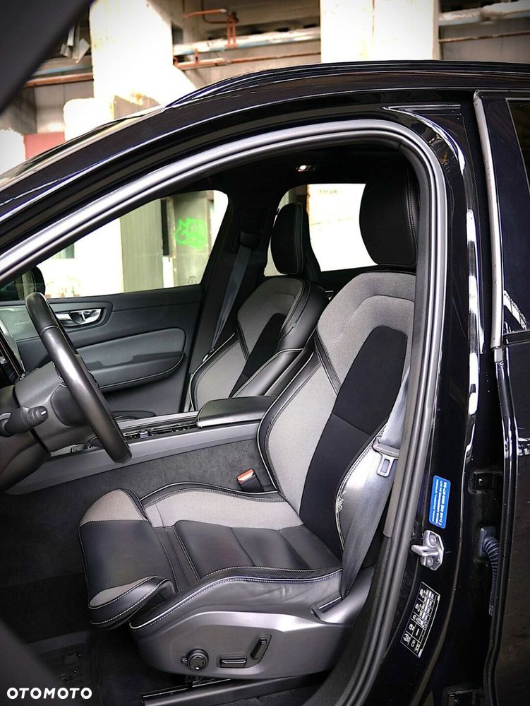 Volvo XC 60 - 25