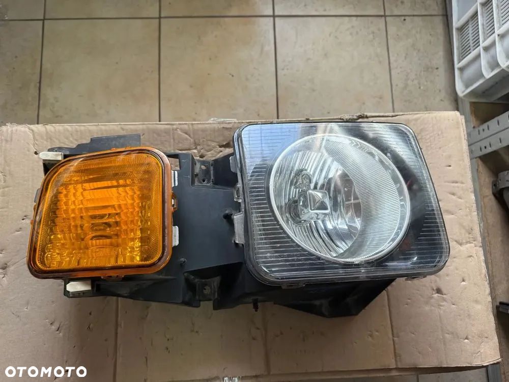 Reflektor / lampa przód przednia prawa HUMMER H3 - oryginalna - 1