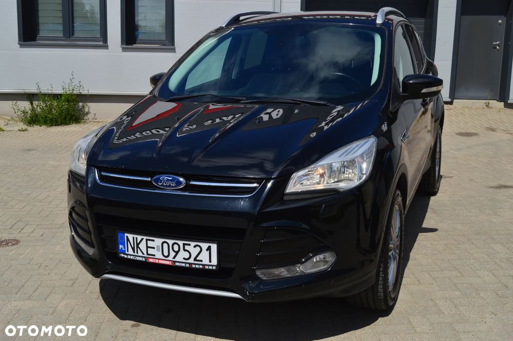 Ford Kuga 1.6 EcoBoost 2x4 Titanium - 3