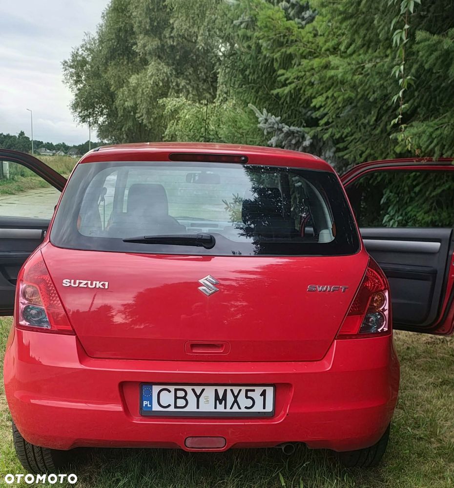 Suzuki Swift 1.3 GC - 5