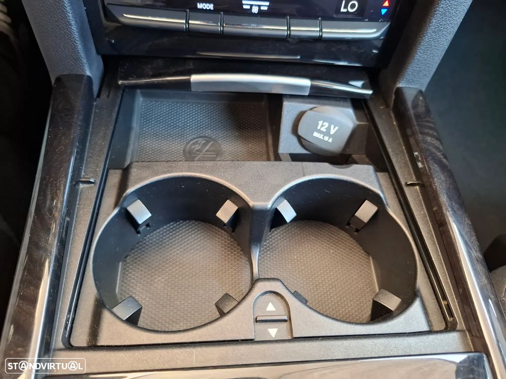 Mercedes-Benz E 300 Bluetec Hybrid Avantgarde - 34