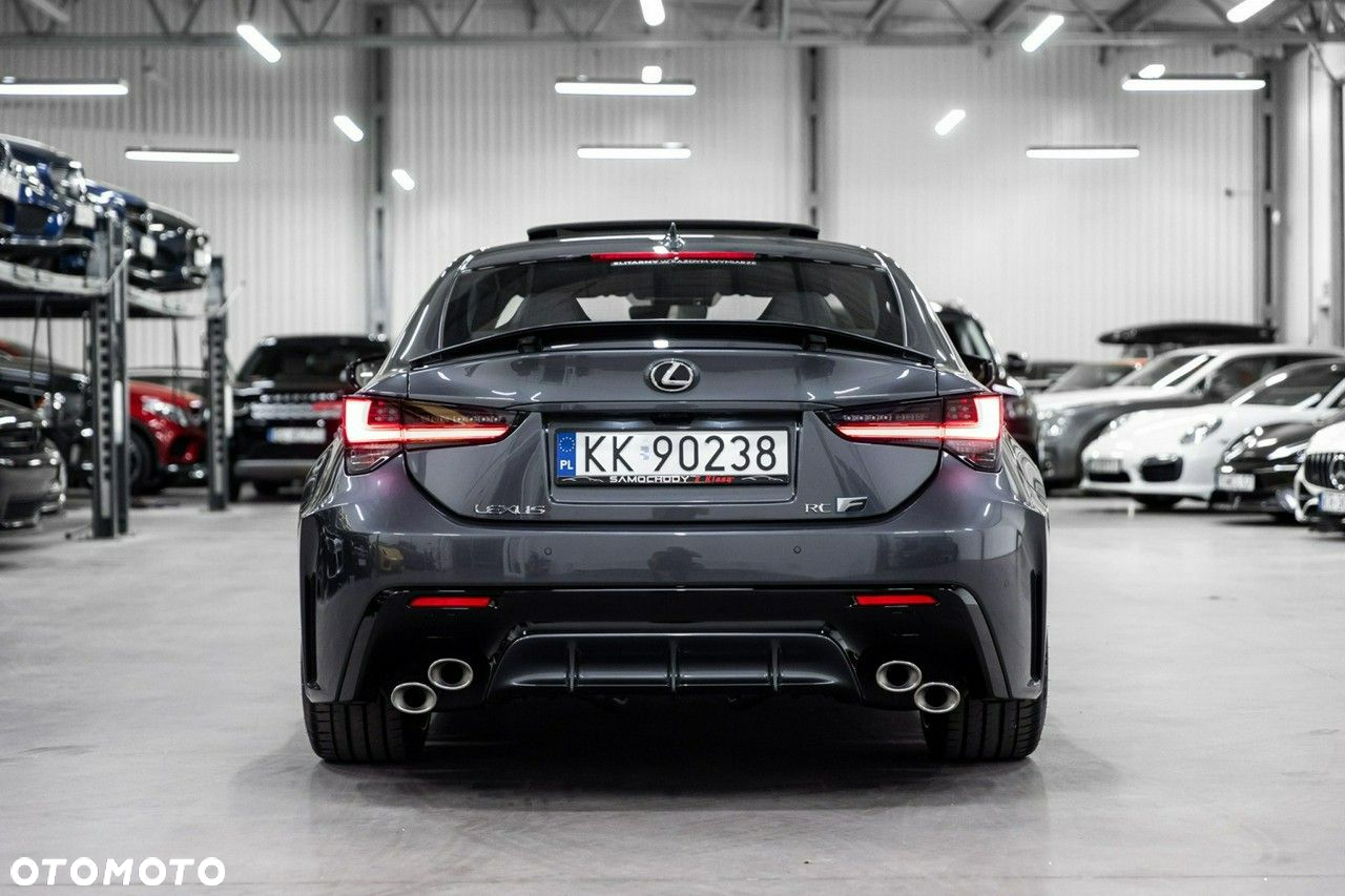 Lexus RC - 10