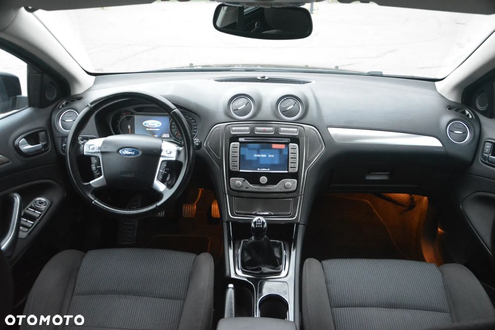 Ford Mondeo 2.0 Viva Titanium - 25