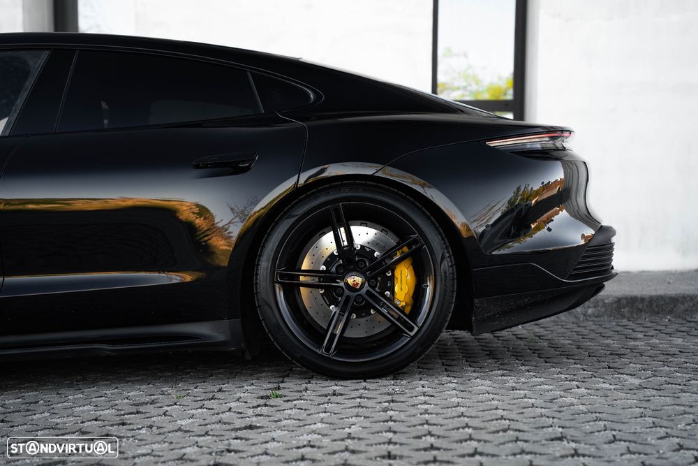 Porsche Taycan 4S - 5