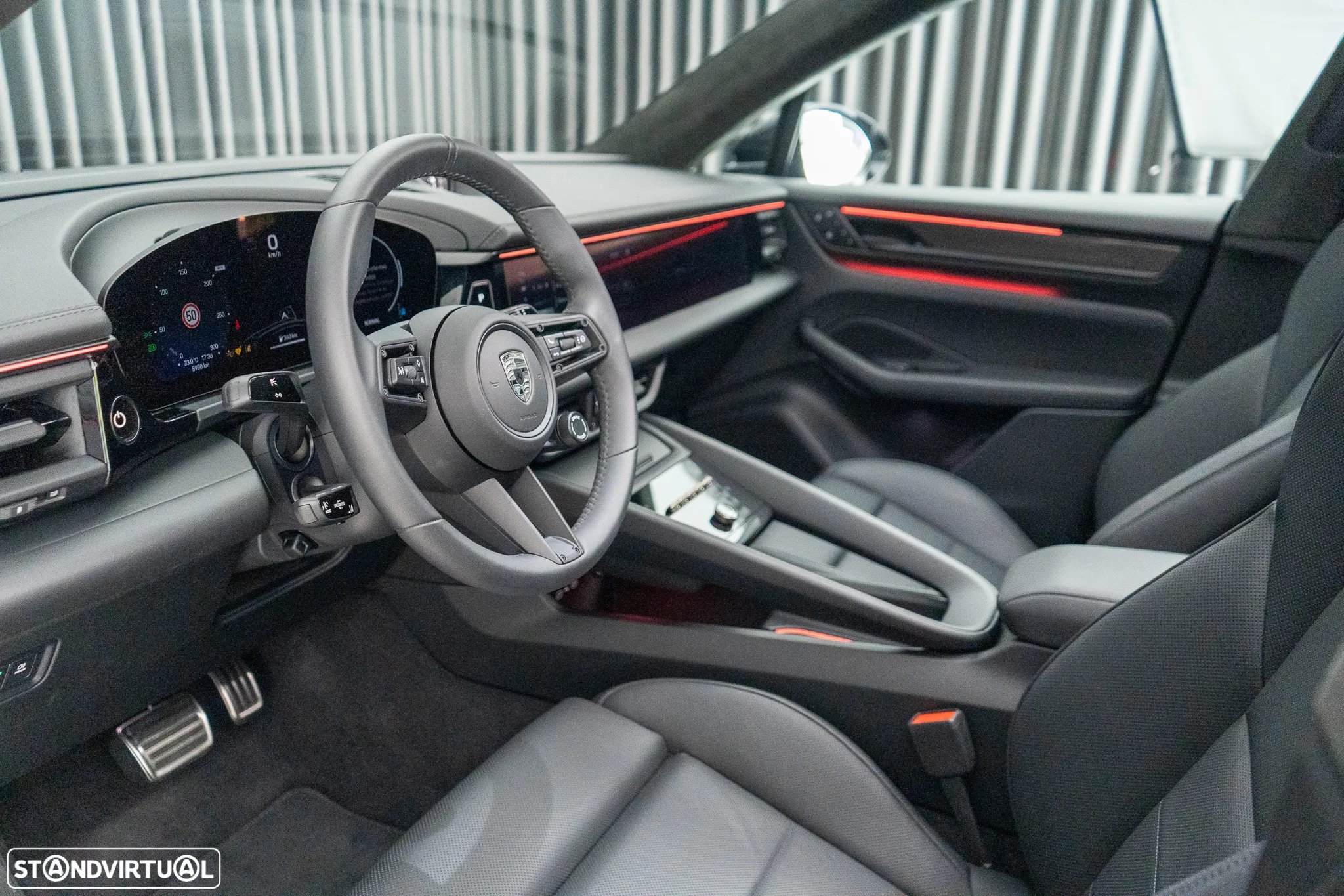 Porsche Macan Electric Turbo - 29