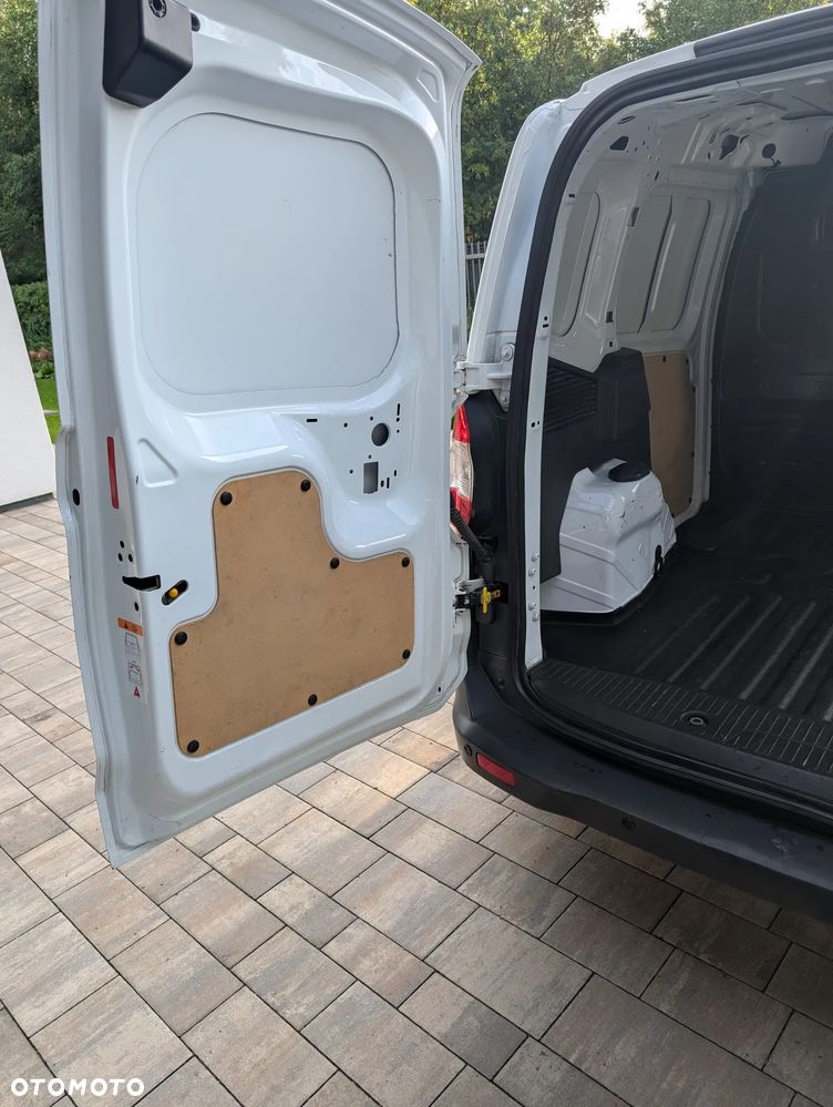 Ford TRANSIT COURIER - 13