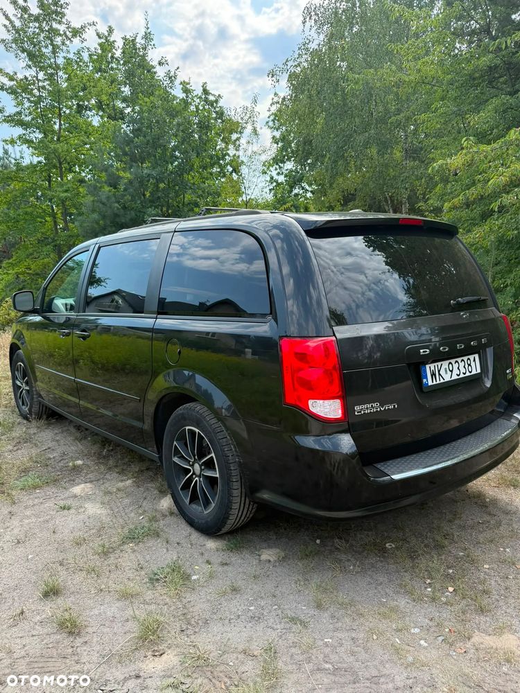Dodge Grand Caravan 3.6 R/T - 9