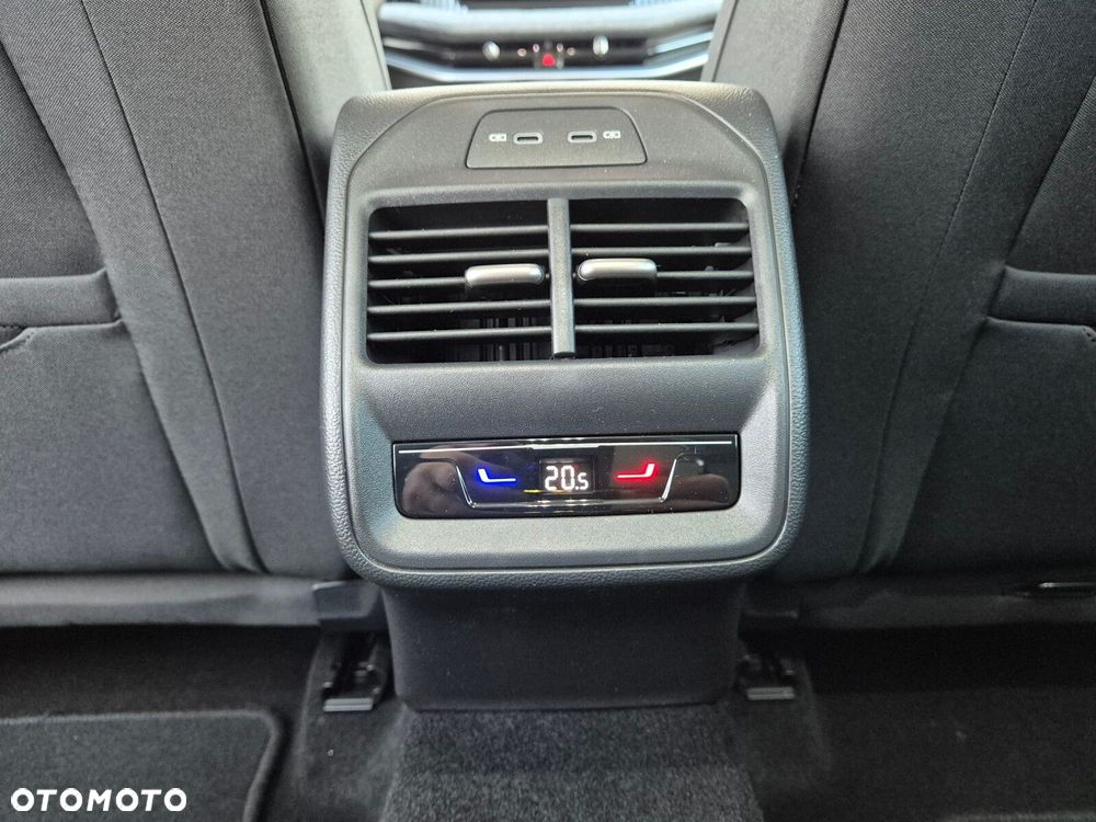 Skoda Superb 1.5 TSI Style DSG - 37