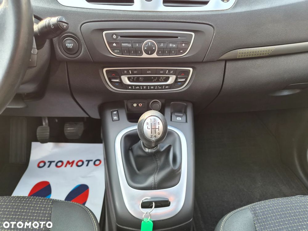 Renault Scenic - 25