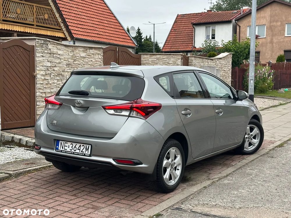 Toyota Auris - 7